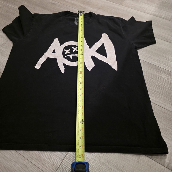 Black Graphic Tee - Short Sleeve - Picture 4 of 6